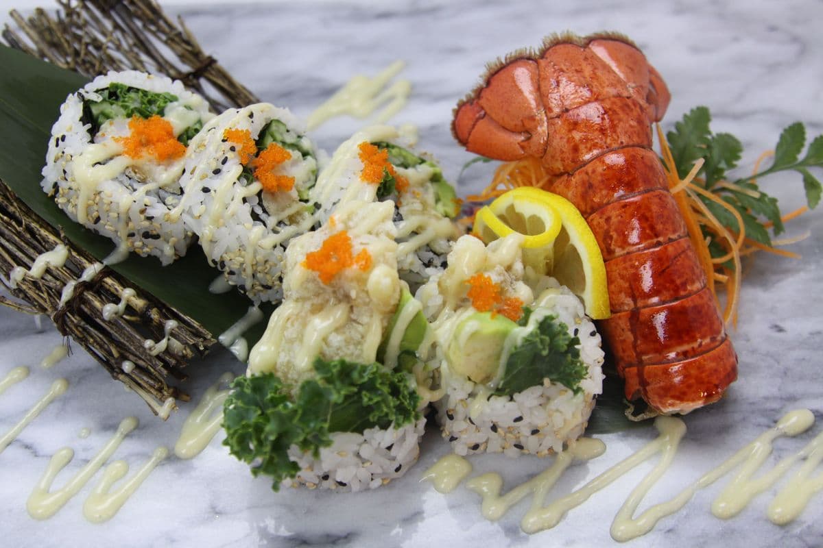 183. Lobster (5 pcs) Roll