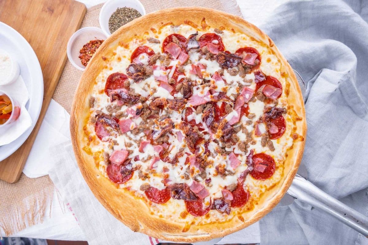 16" Extra Large All Meat Pizza