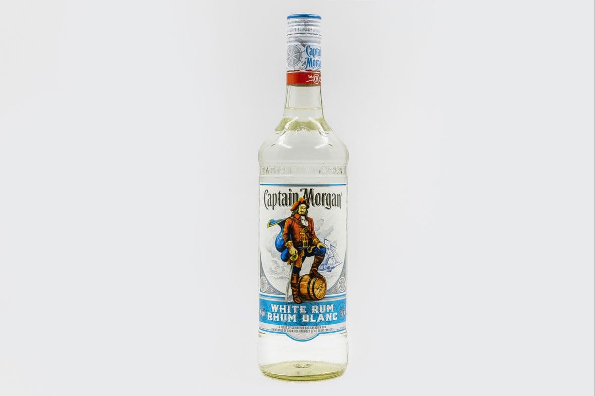 Captain Morgan White (750 ml) (1 x 750ML)