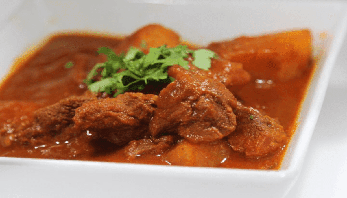 Goat Vindaloo Curry & a butter naan