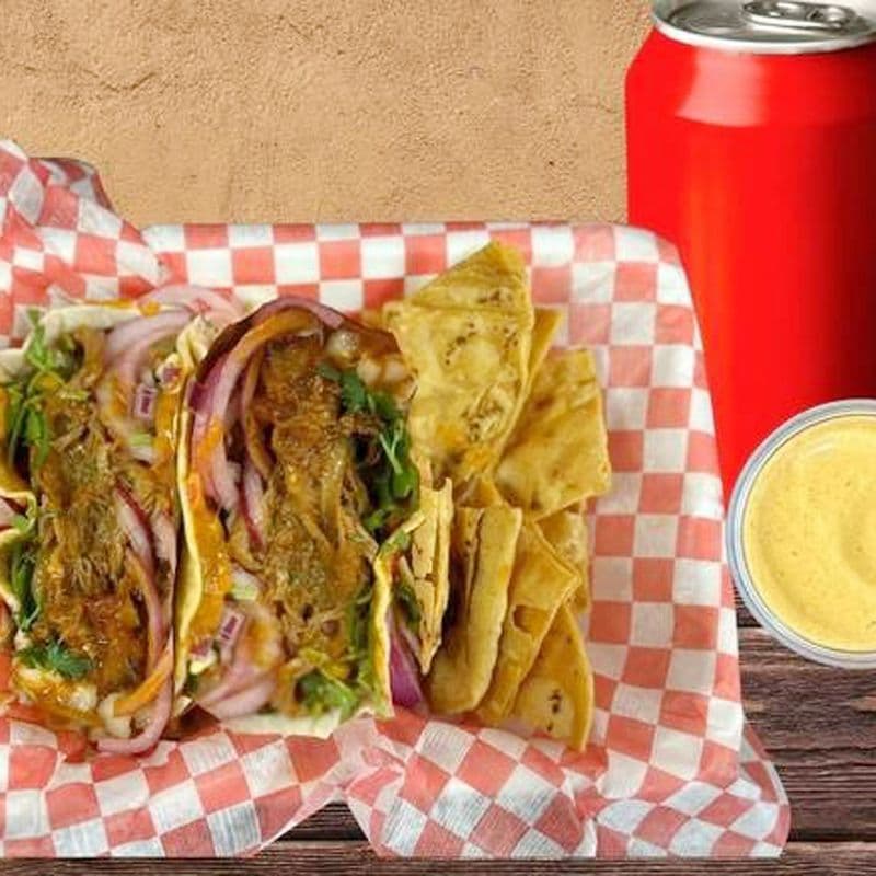 3 TACOS / 3 TACOS