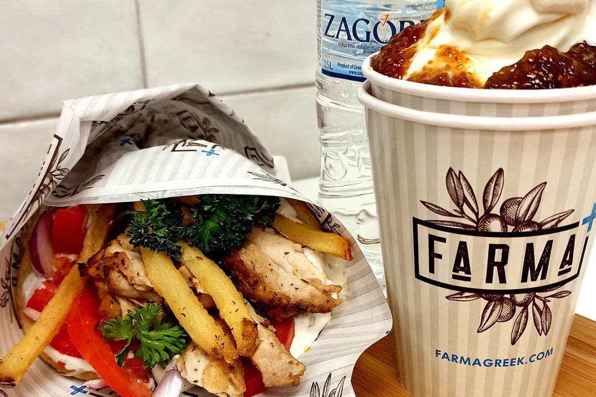Classic Chicken Pita Combo (Combo Special)