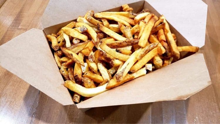 Moyenne frite maison / Medium Homemade Fries