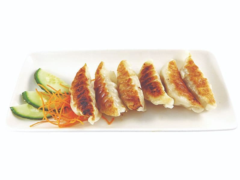 A8. Gyoza (6)