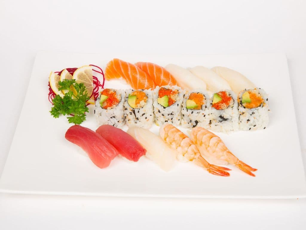 44.Maple Sushi Set
