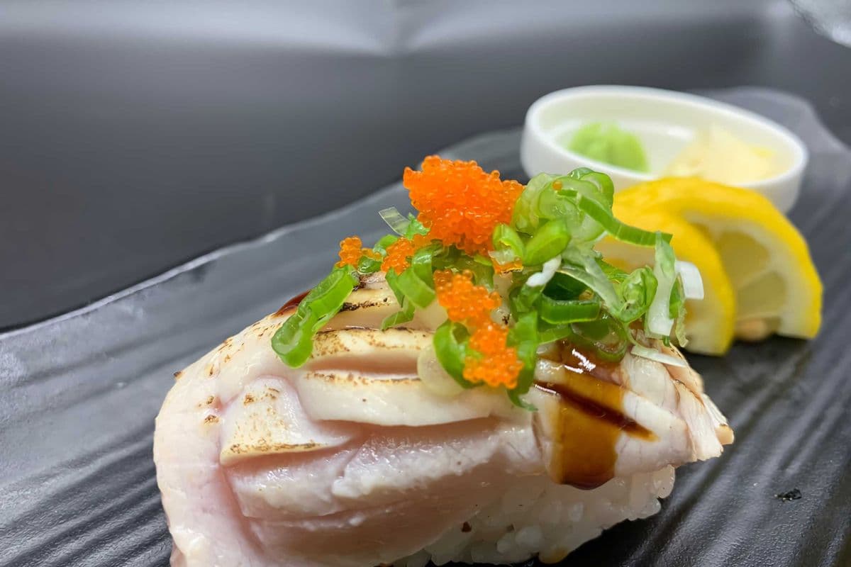 Hamachi Aburi