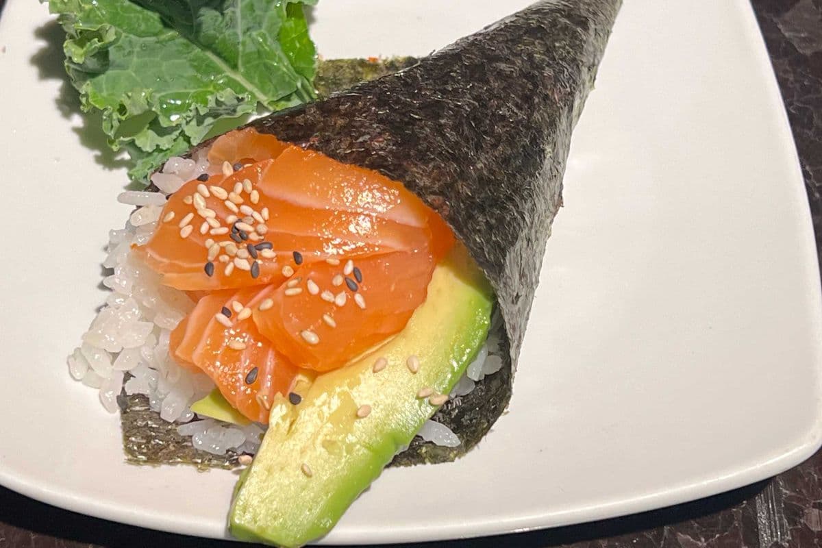 Salmon Avocado Cone (1 pc)