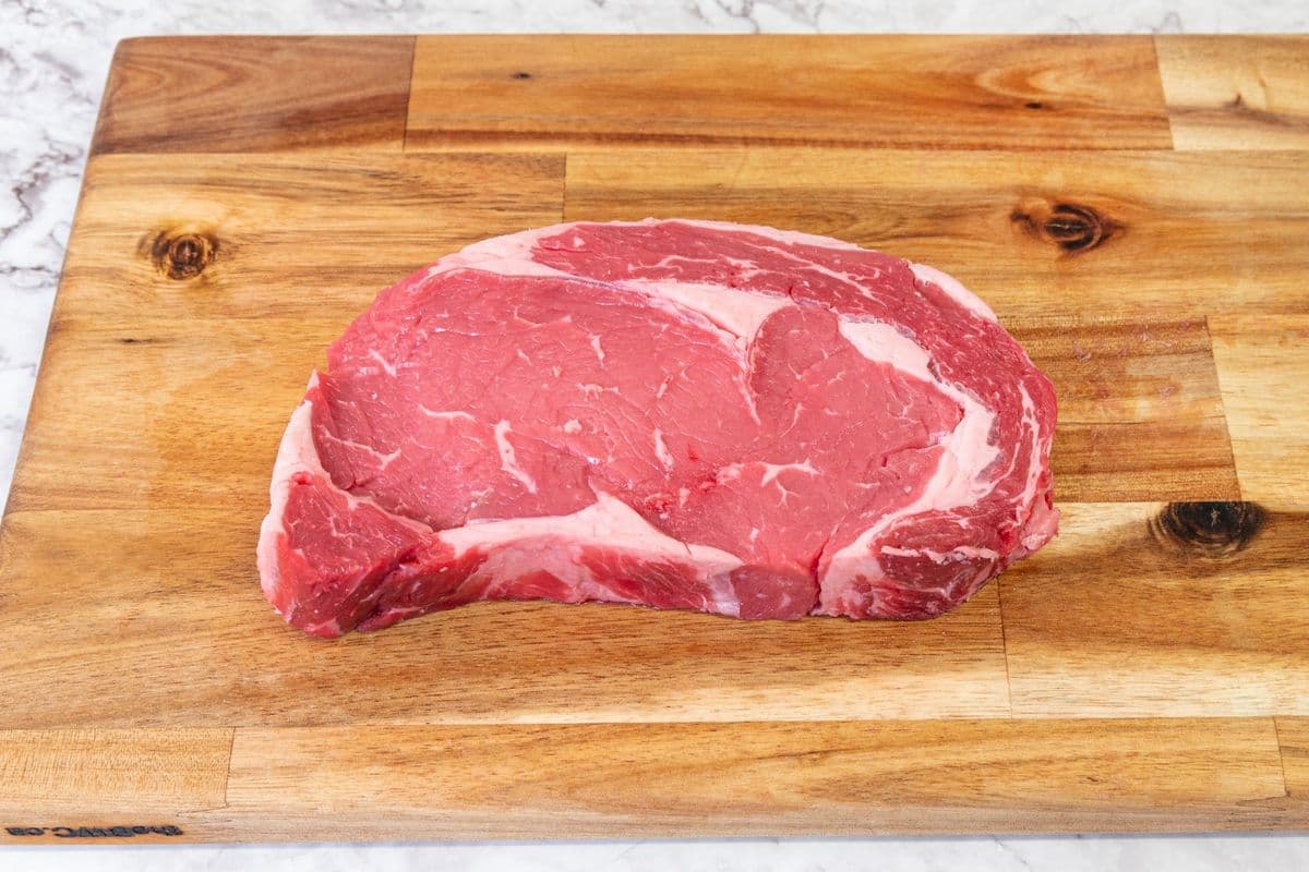 Ribeye Steak (1 lb)