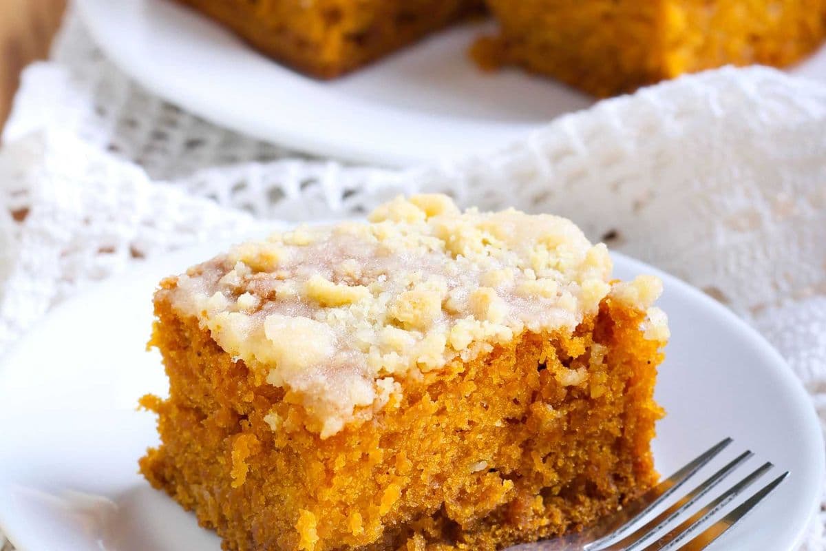 Keto Coffee Cake (Dairy-Free) (524 Cal)