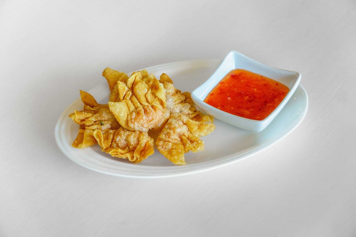 Deep Fried Shrimp Wonton / Hoành Thánh Tom Chien (6 pcs)