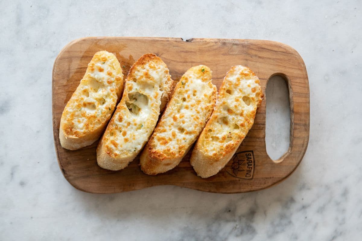 Garlic Bread with Cheese