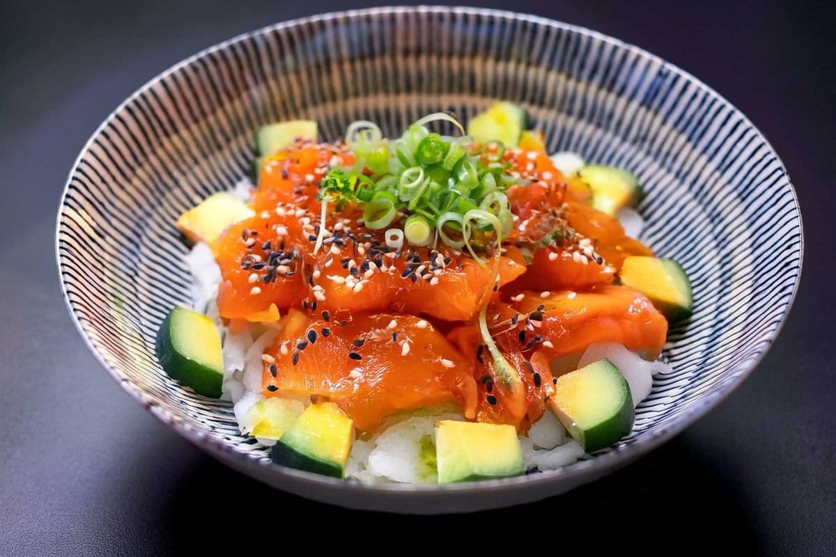 Spicy Salmon Donburi