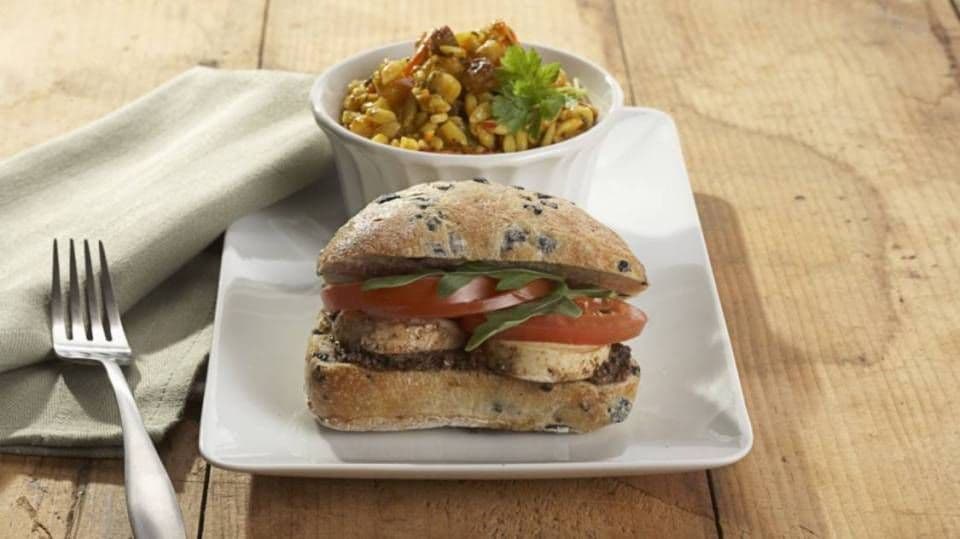 Bocconcini-Tomato Sand