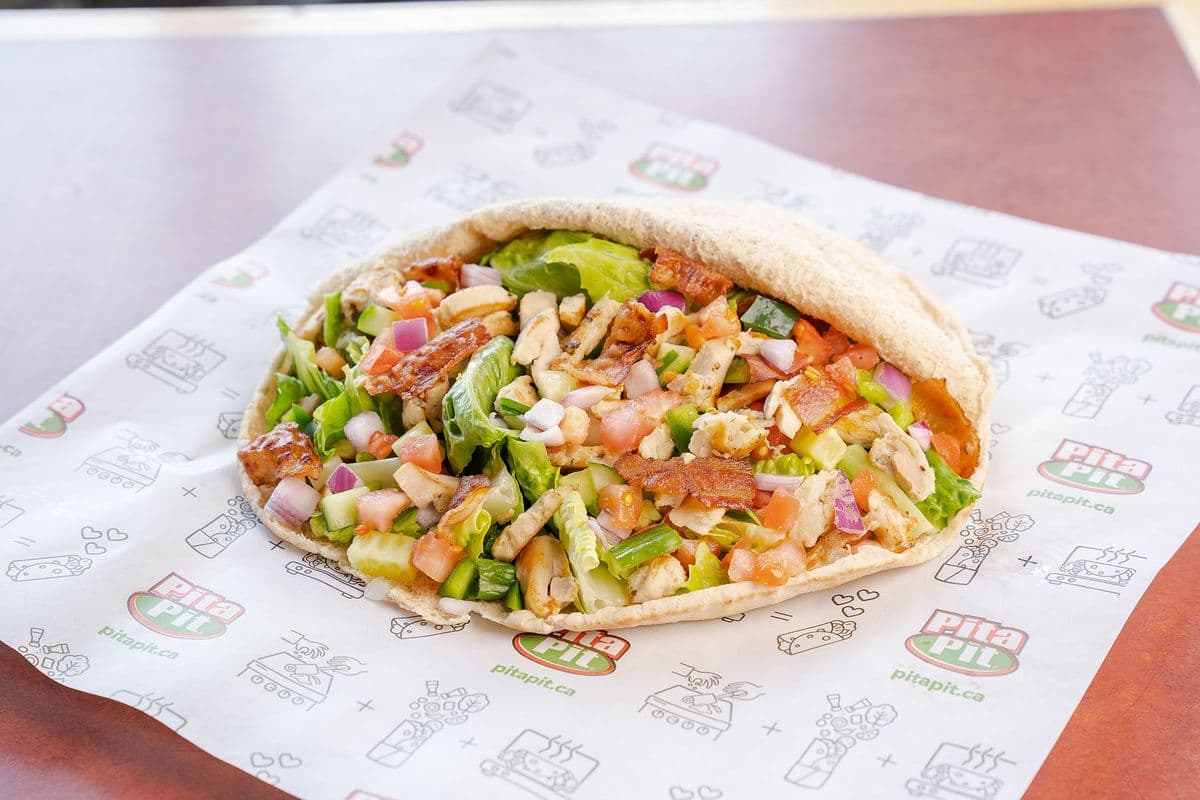 9" Pita - Zesty Chicken and Bacon (340 Cals)