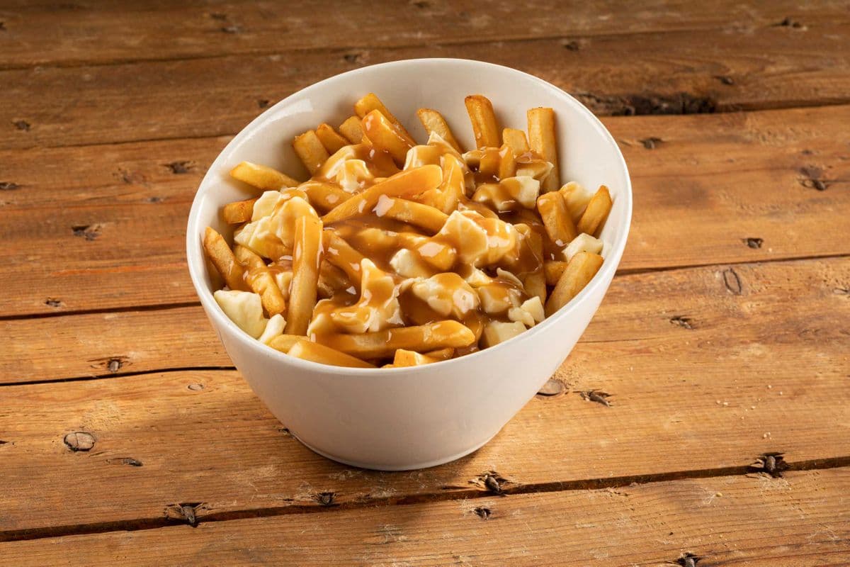 Poutine à la sauce brune
