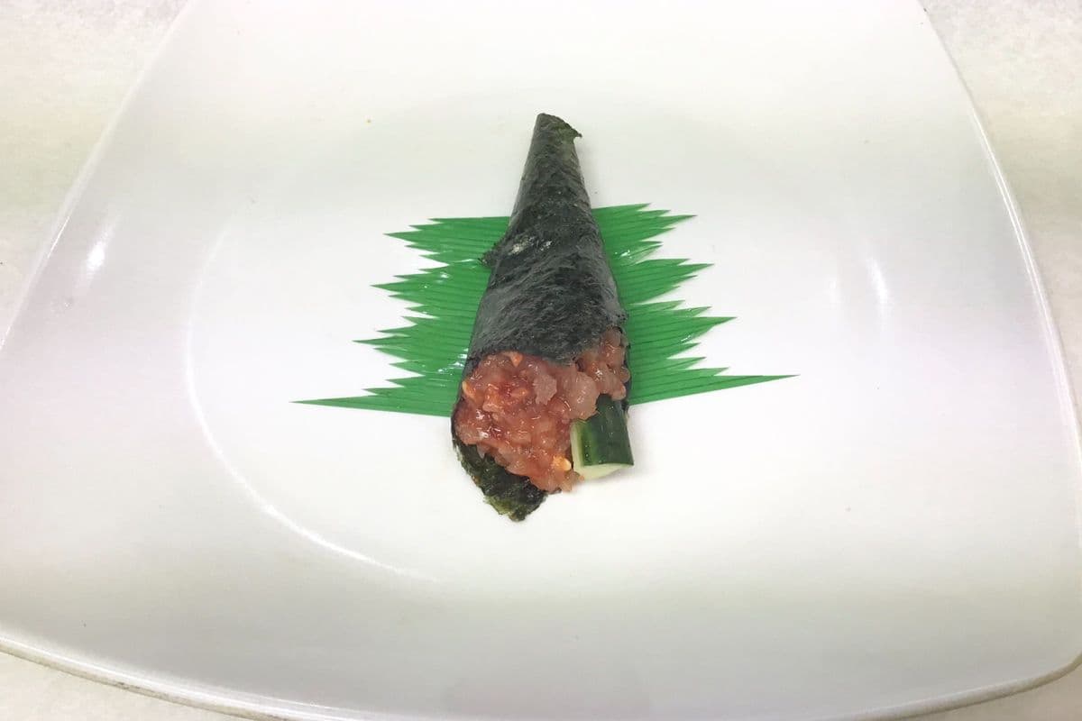 Spicy Raw Tuna Hand Cone (1 pc)