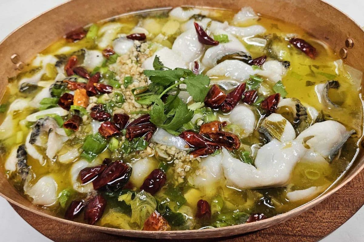 Hot and Sour Fish Soup with Pickles/ 酸菜魚