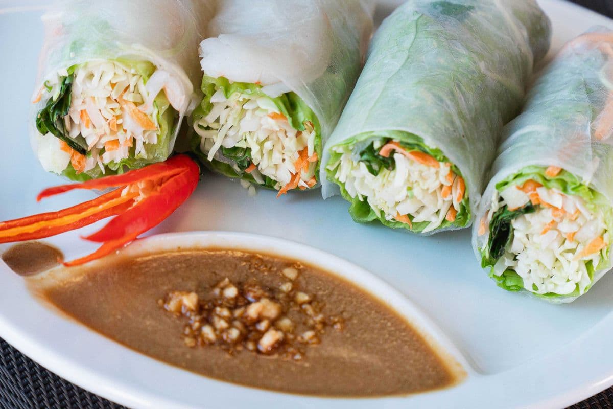 3. Fresh Spring Rolls ( 2 pcs)