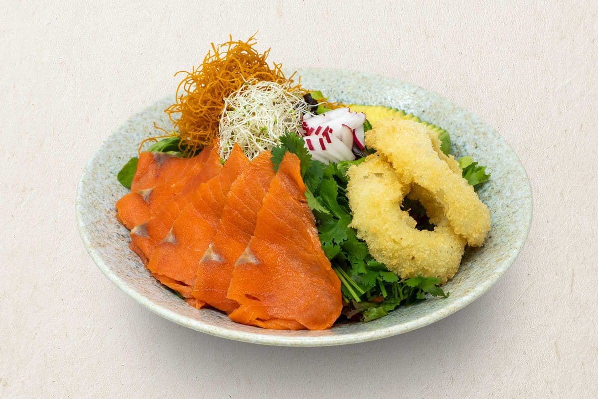 Smoked Salmon Avocado Salad