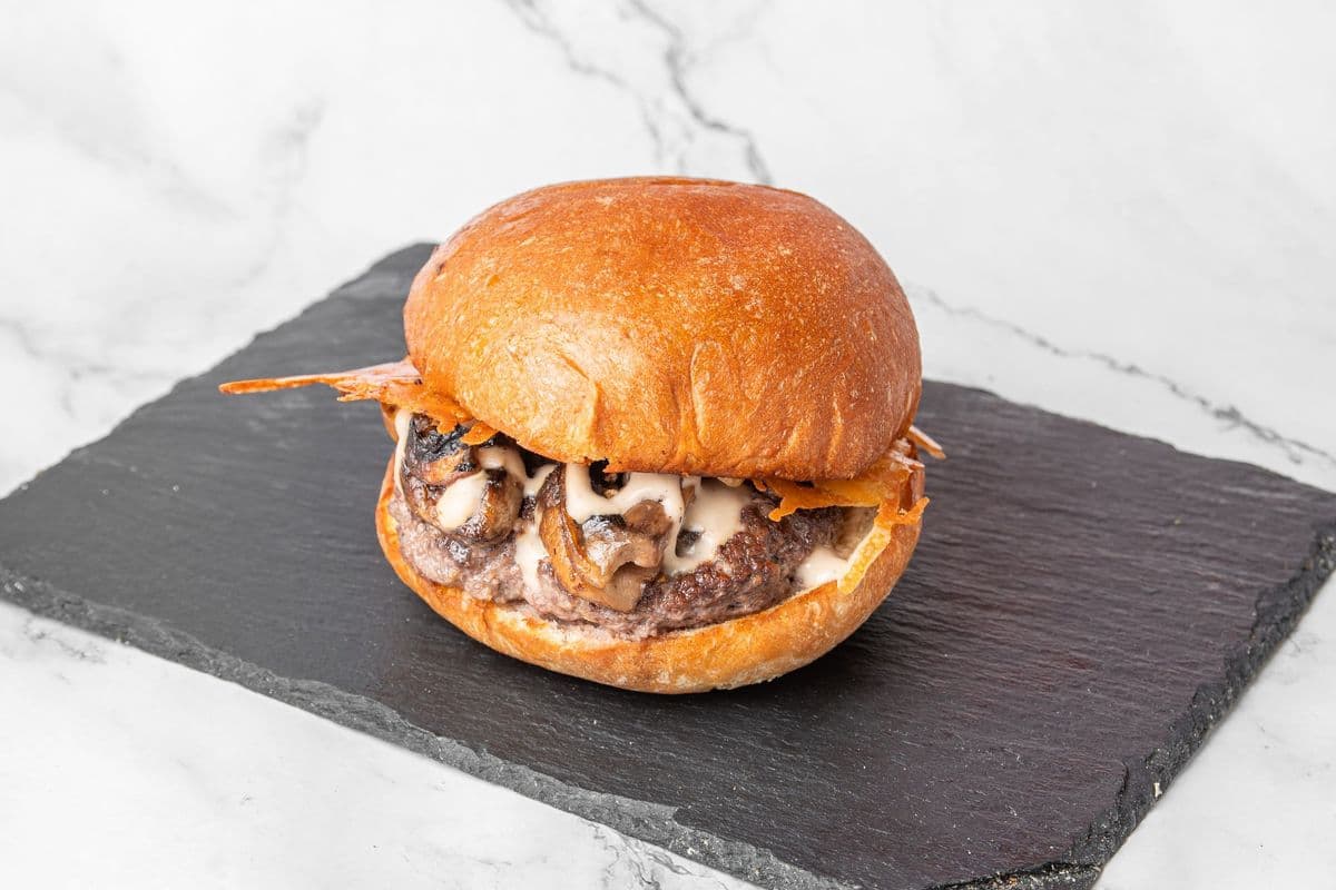 MUSHROOM MOZZARELLA BURGER