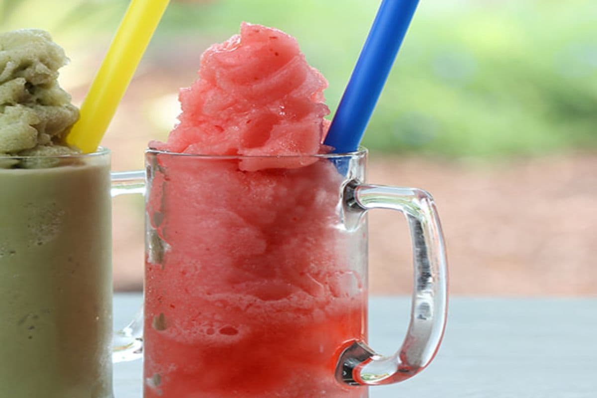 T40. Strawberry Smoothie