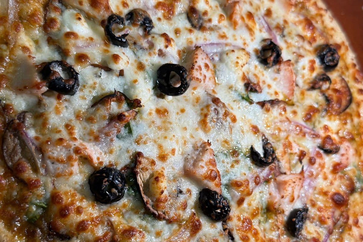 4. Large Pizzeria House Special Pizza Comes With Ranch Dip