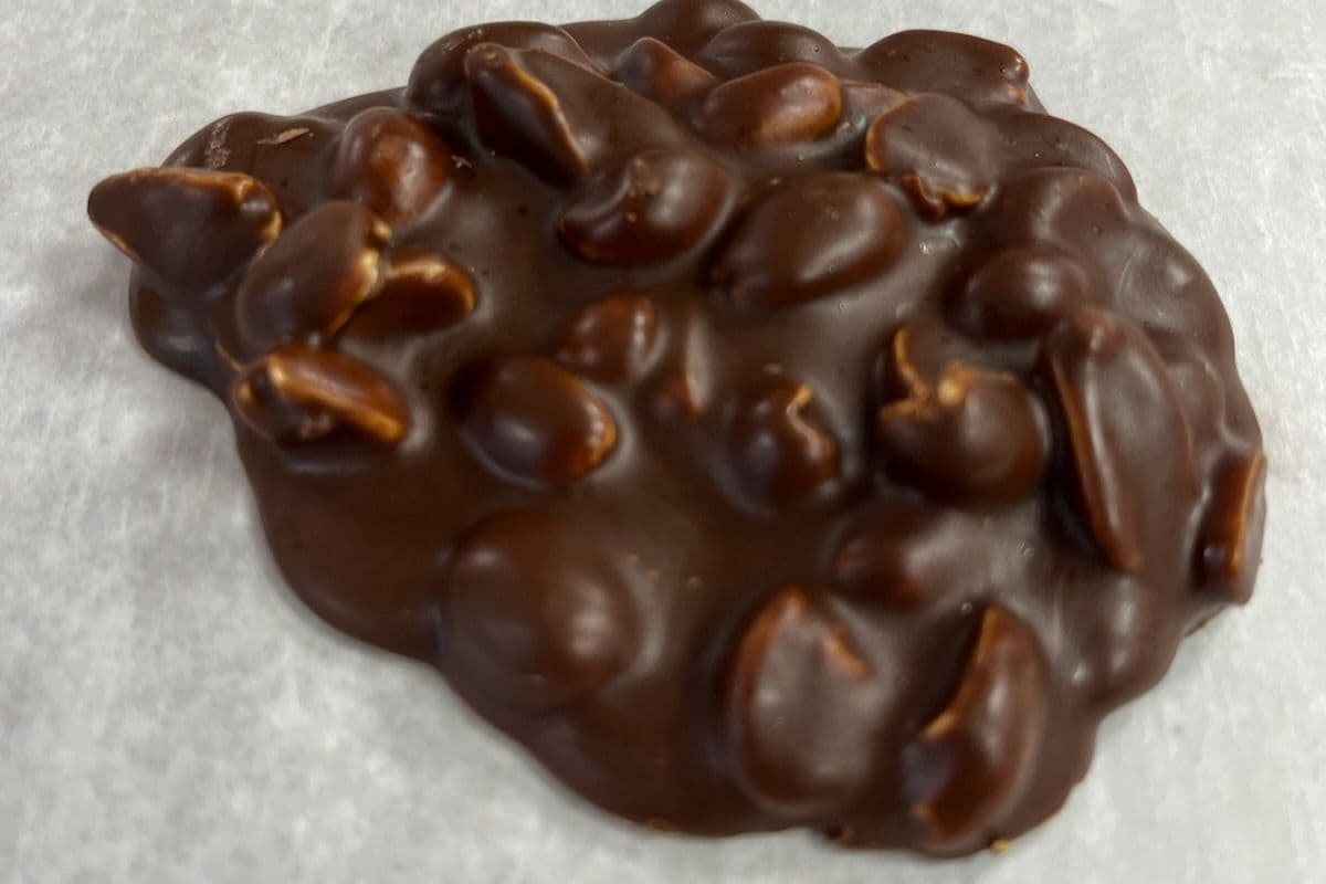 Peanut clusters