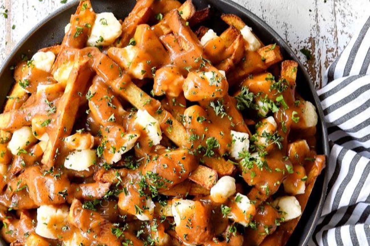 Shahi Paneer Poutine