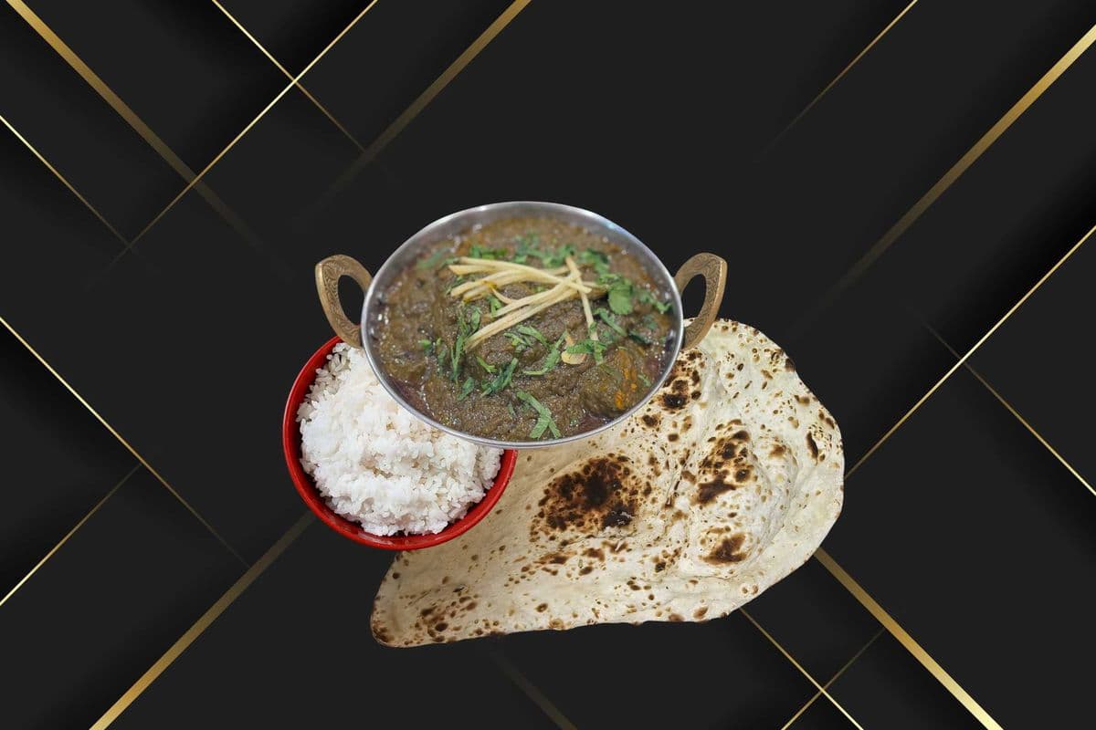 Saag Lamb with Rice and One Naan