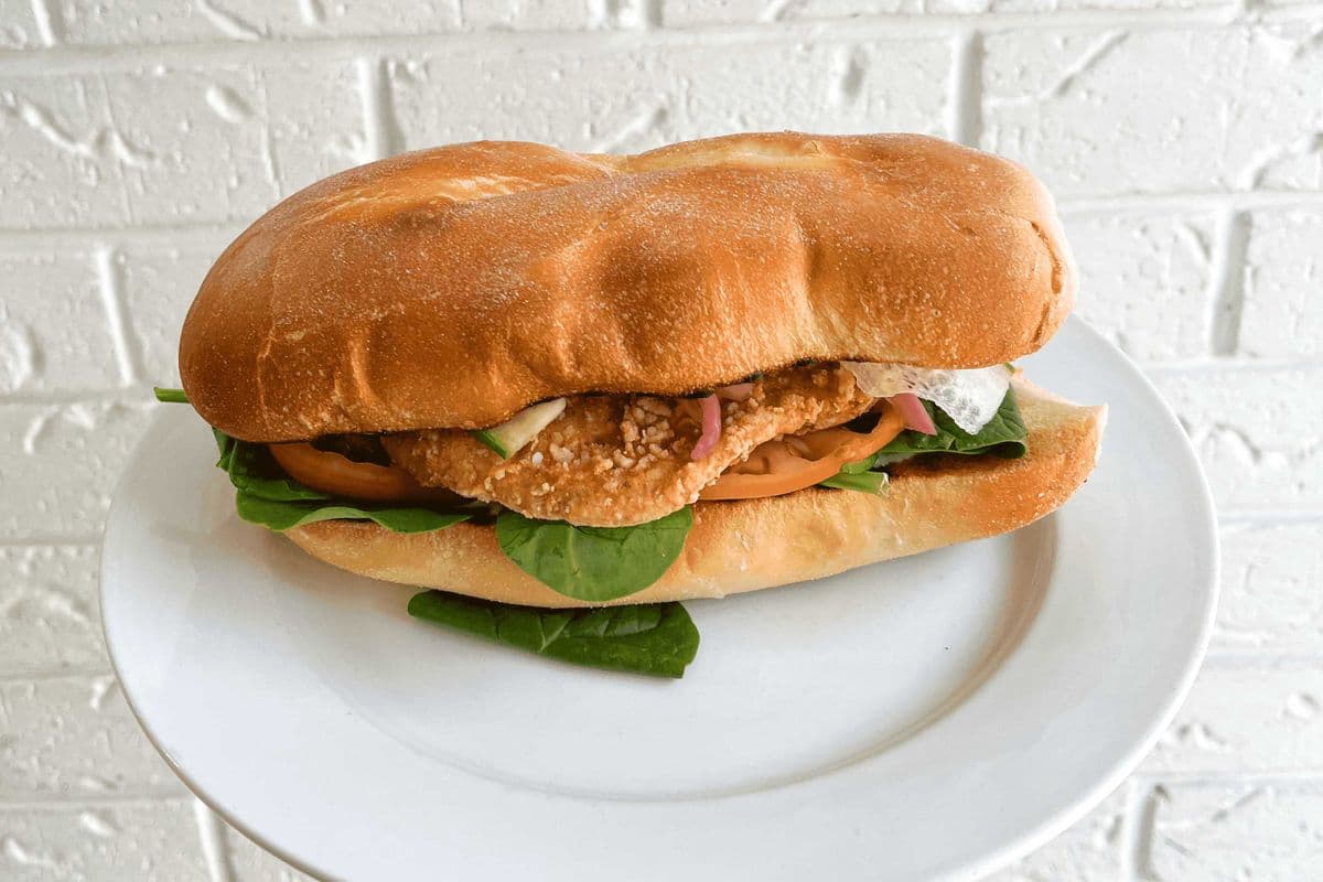 Seitan 'Chick'n' Sandwich