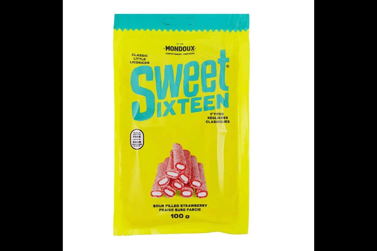 Sweet Sixteen Filled Strawberry 100g