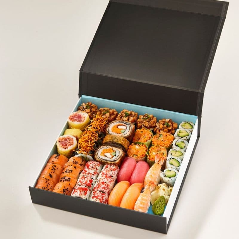 Magnolia Platter (52 pcs) / Plateau Magnolia (52 mcx)