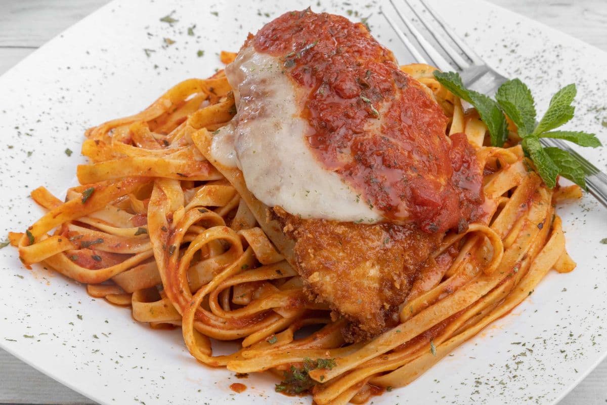 Tagliatelles poulet parmesan / Tagliatelle Chicken Parmesan