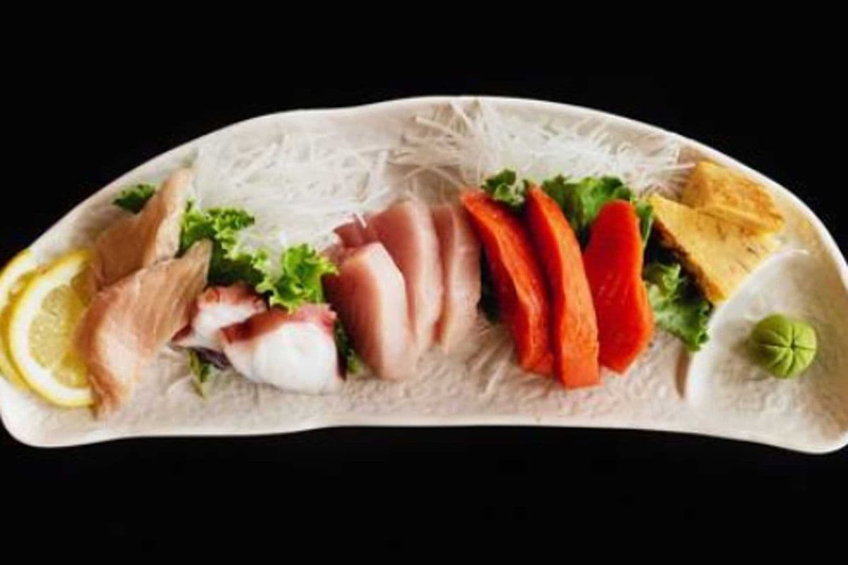 Mini Assorted Sashimi (12 pcs)