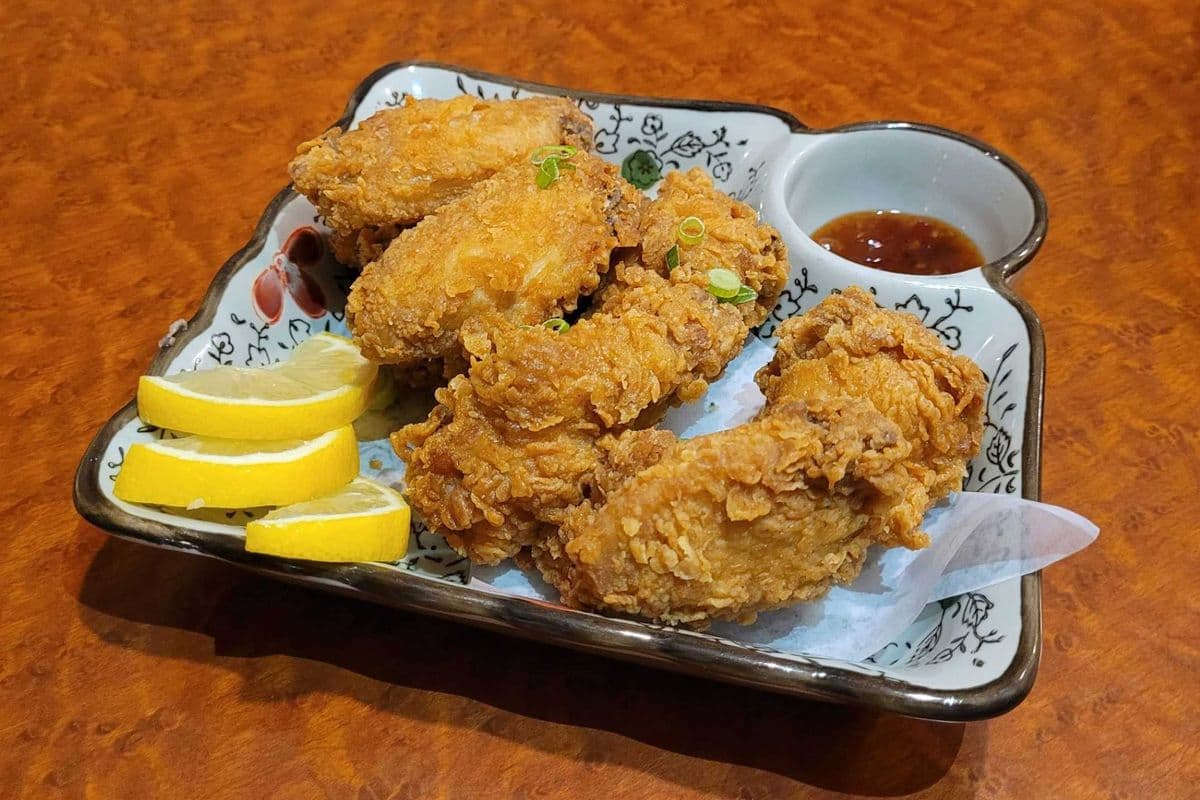 Chicken WINGS Karaage Only with Sweet Chilli Sauce (6 Piece)