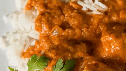 Chicken Tikka Masala (WITH RICE OR TWO NAANS)
