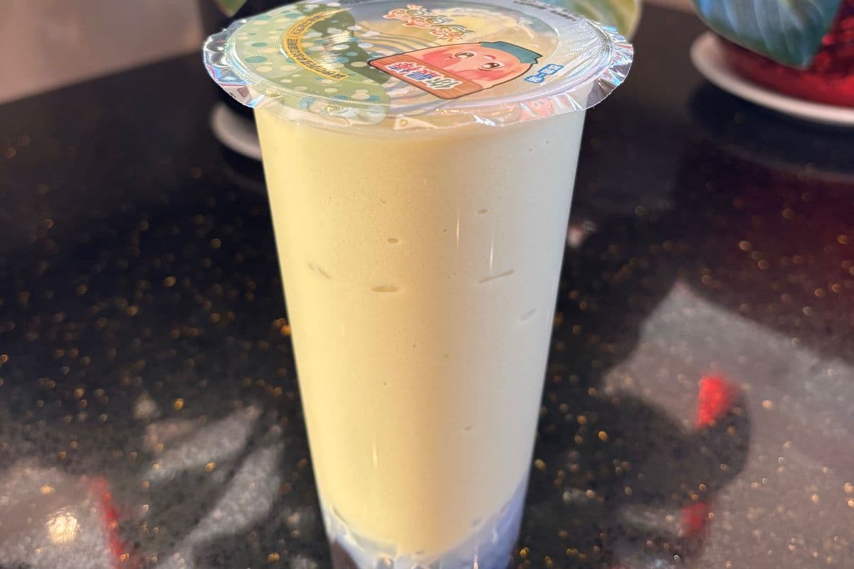 D12. Avocado Mango Milk (700Ml)
