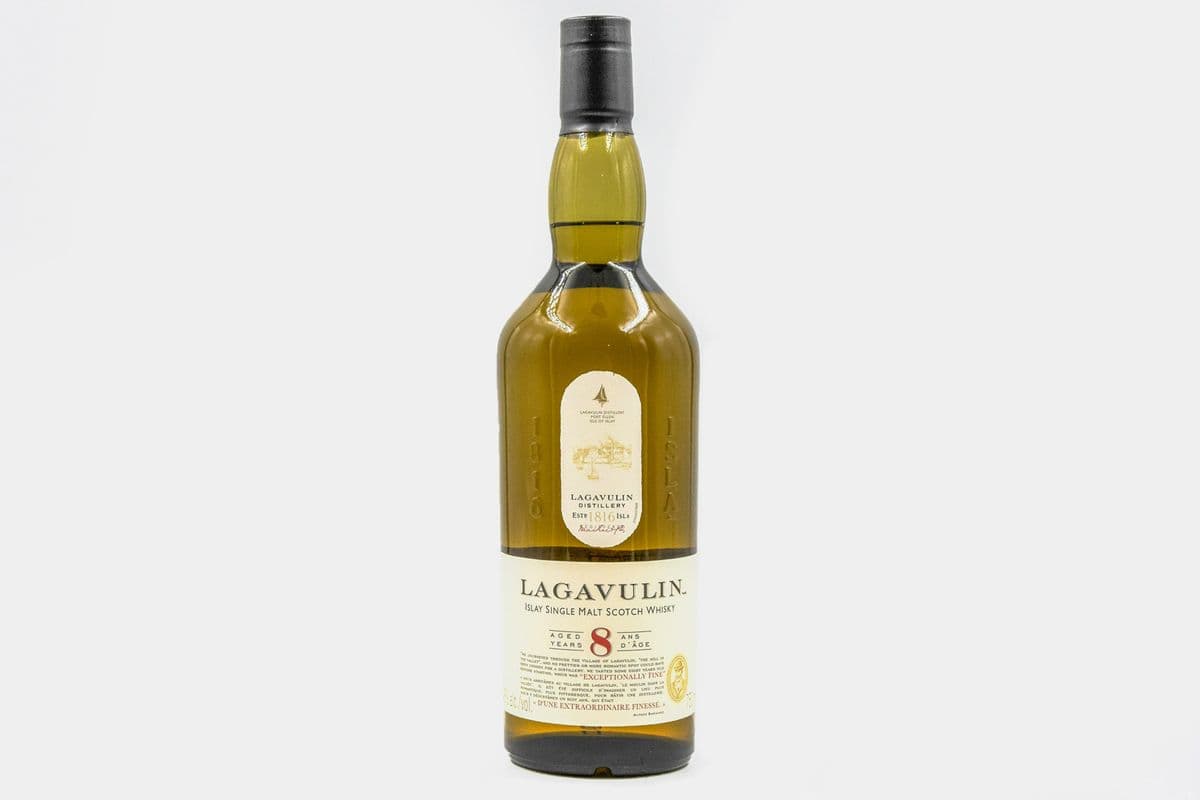 Lagavulin 8 Year Old (1 x 750ml)