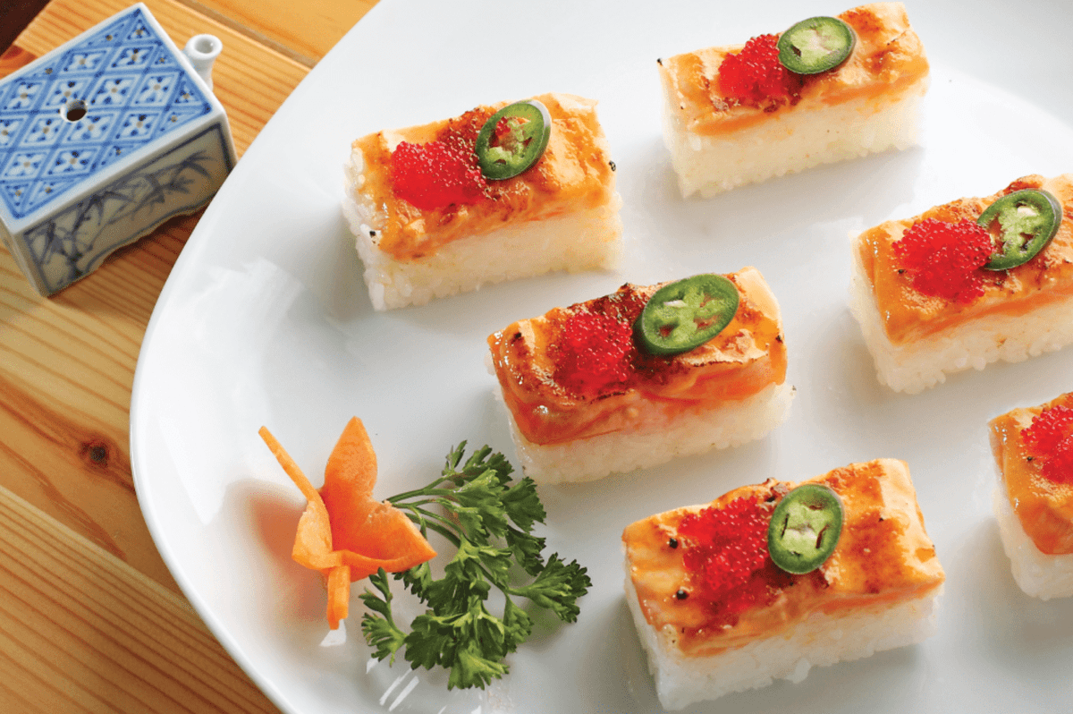 Salmon Oshi