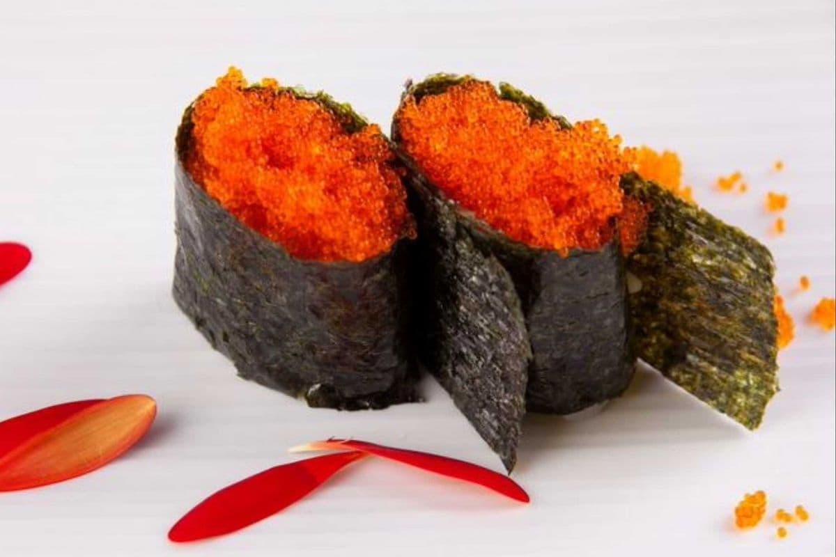 Flying Fish Roe (Tobiko) Nigiri (2 pcs)