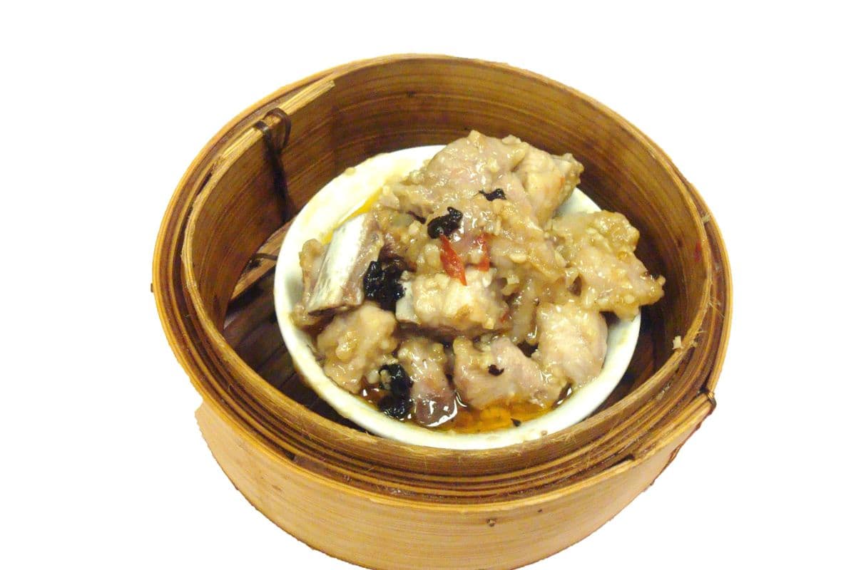 8. Steamed Spareribs with Bean Sauce 排骨