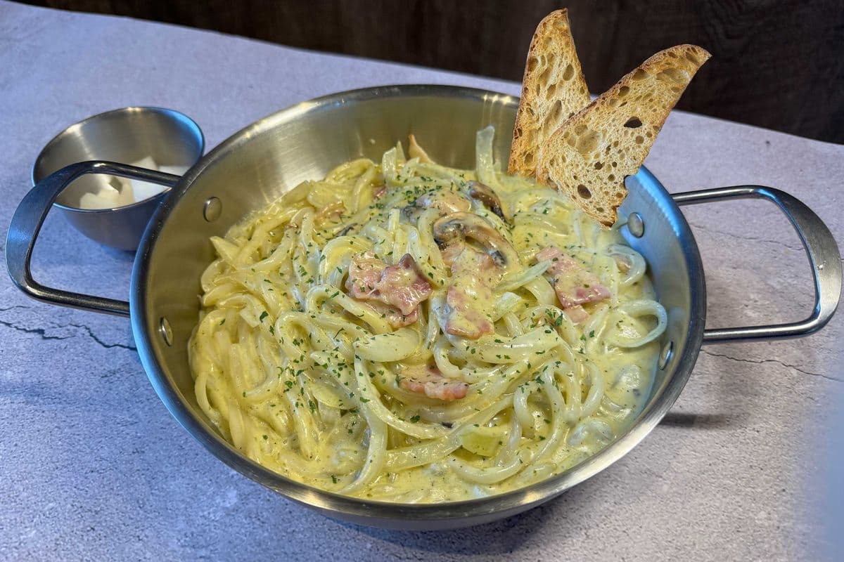 Basil Cream Udon|바질 크림 우동