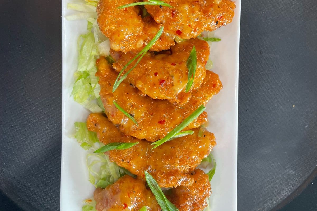 1/2 pound Home made Shrimps with sweet and spicy sauce.