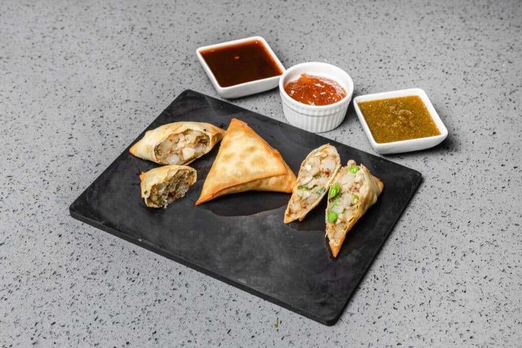 Spicy Samosa (3pc)