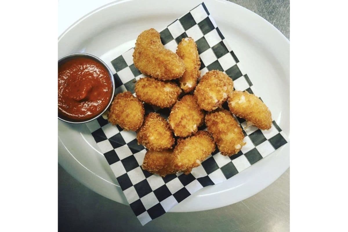 Large Cheese Curds