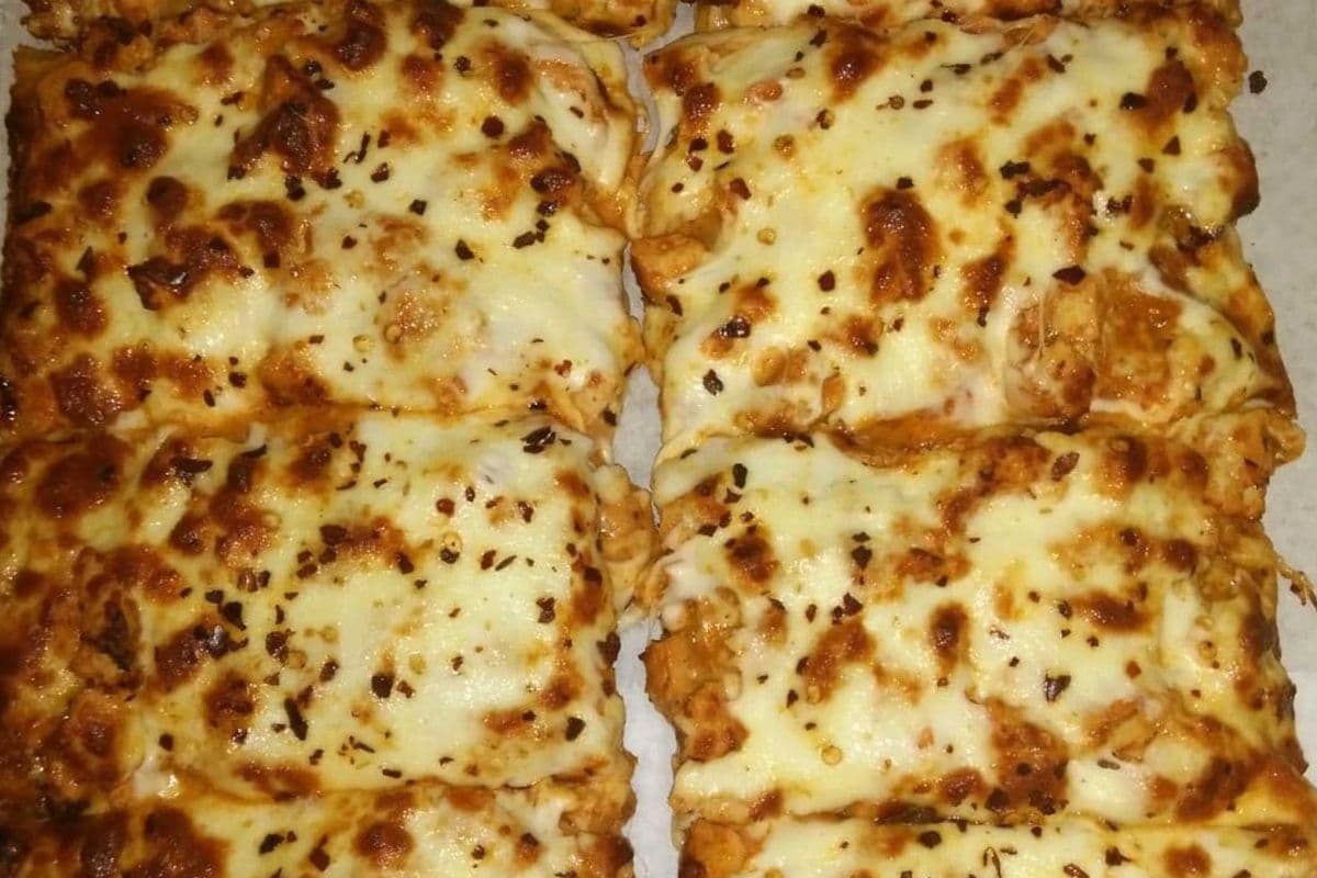 Buffalo Chicken Pizza (Medium)