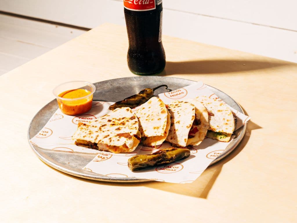 Asada Pizzadilla (Grilled Steak)