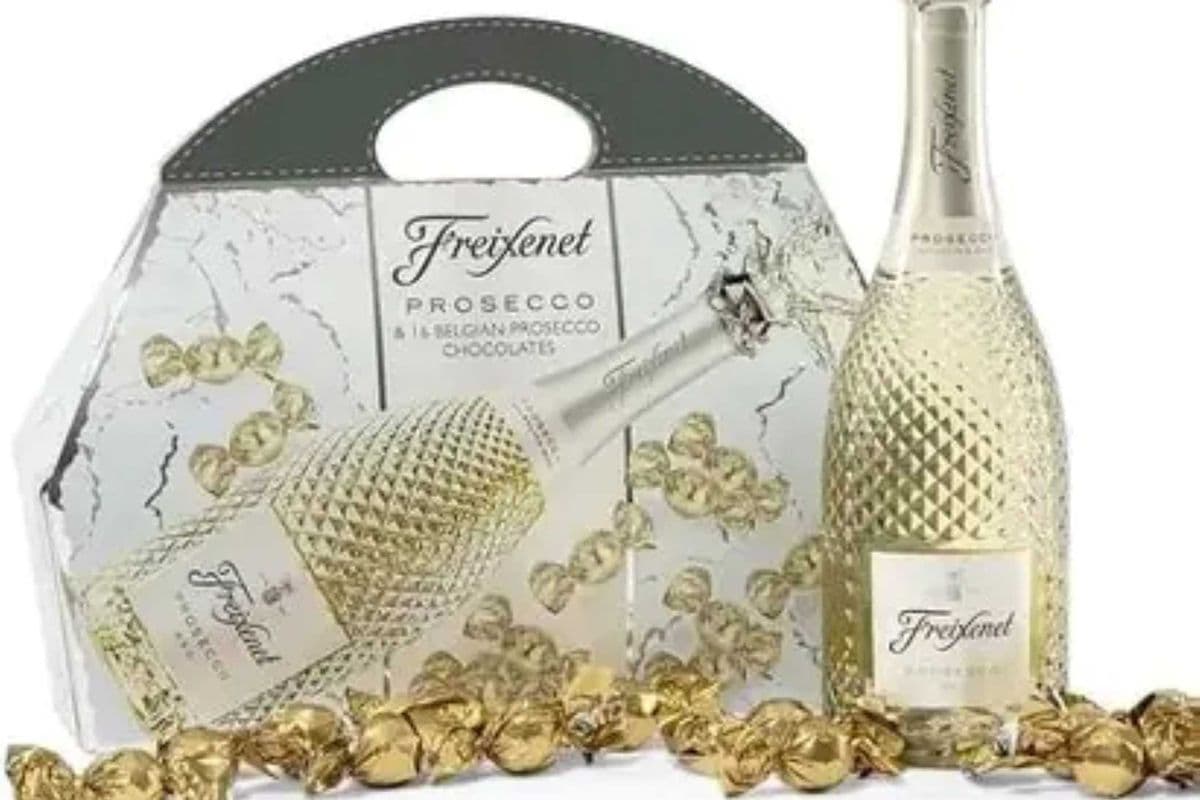 Freixenet Gift Pack (1 x 750ml)