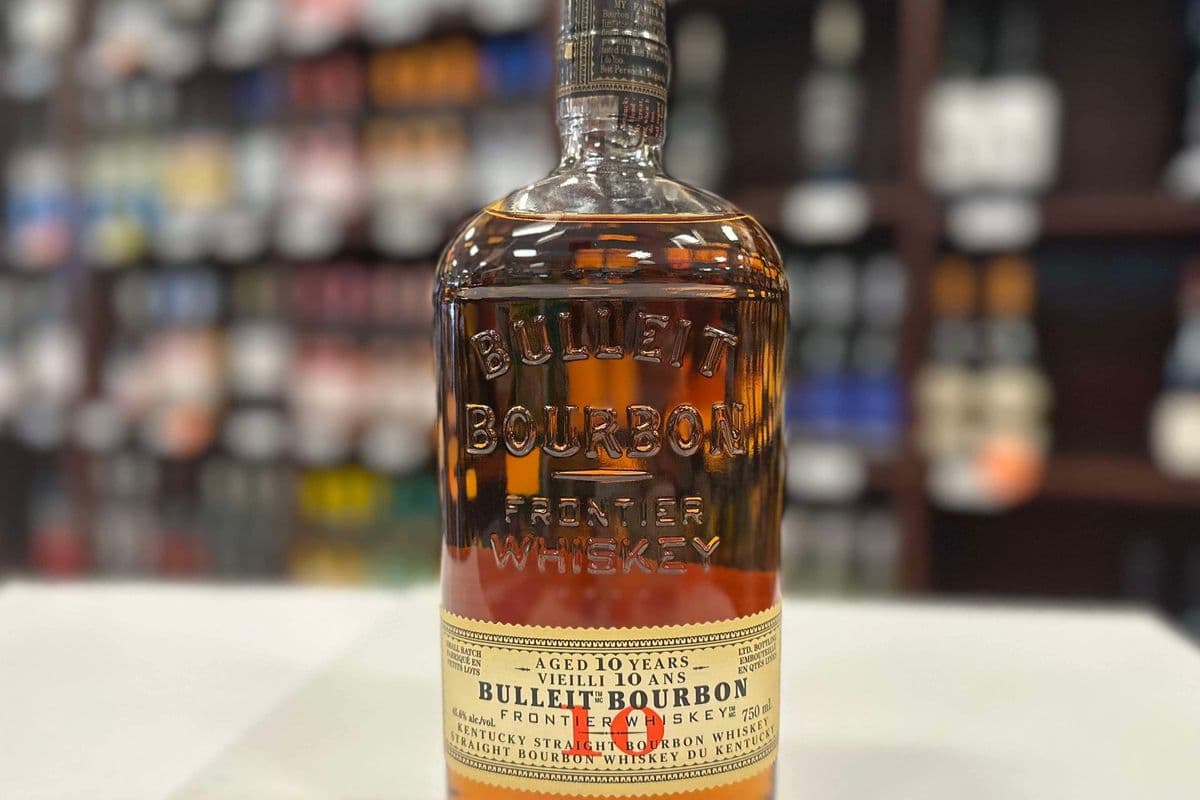 BULLEIT 10 YEAR OLD (1 x 750 mL)