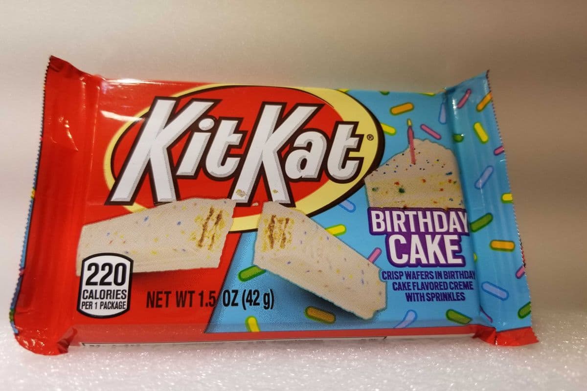 Kit kat birthday cake (42g)